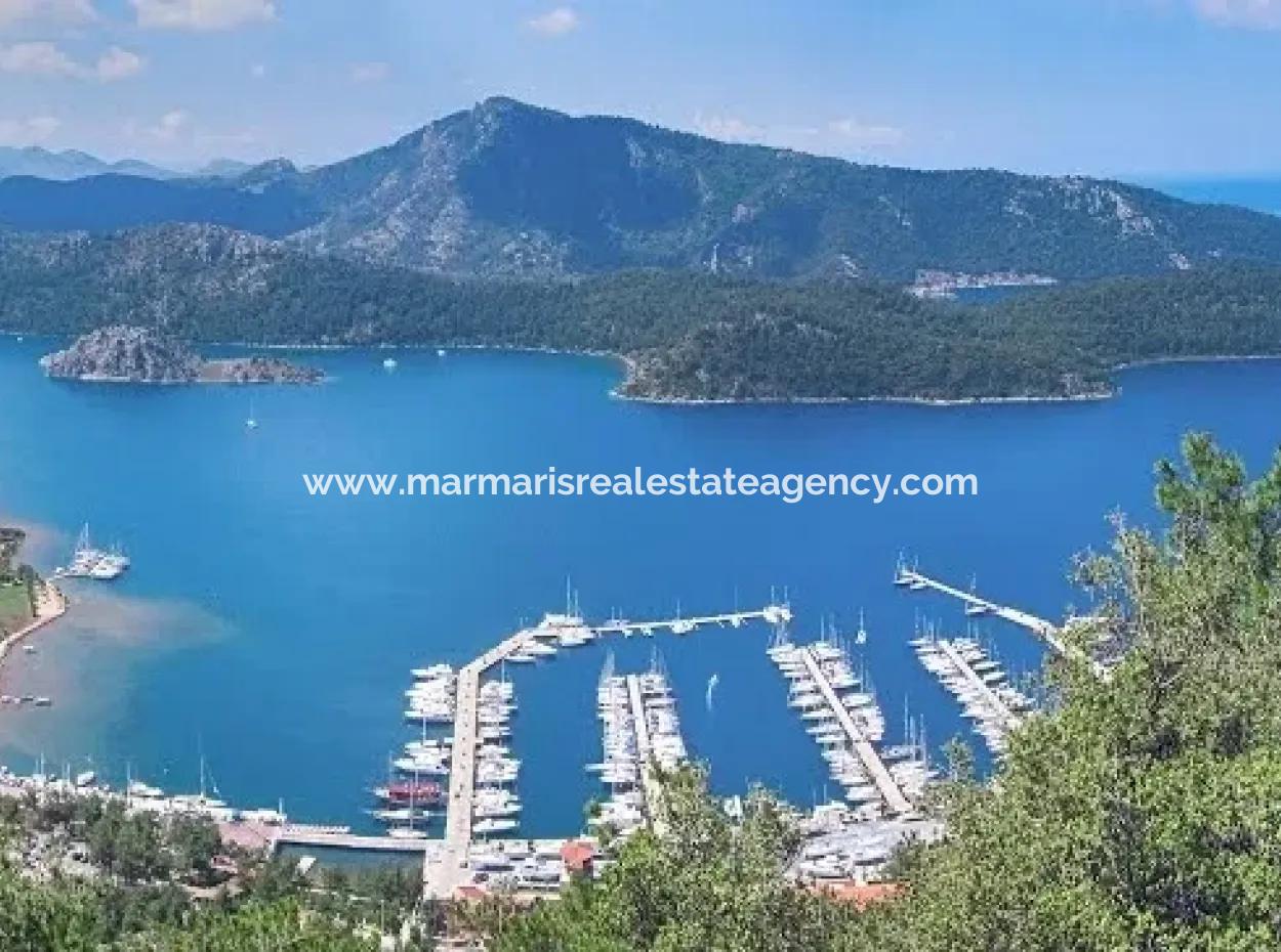 Marmaris İlçesi Orhaniye Köyünde Denize Sıfır 6000 M2 Satılık Koy