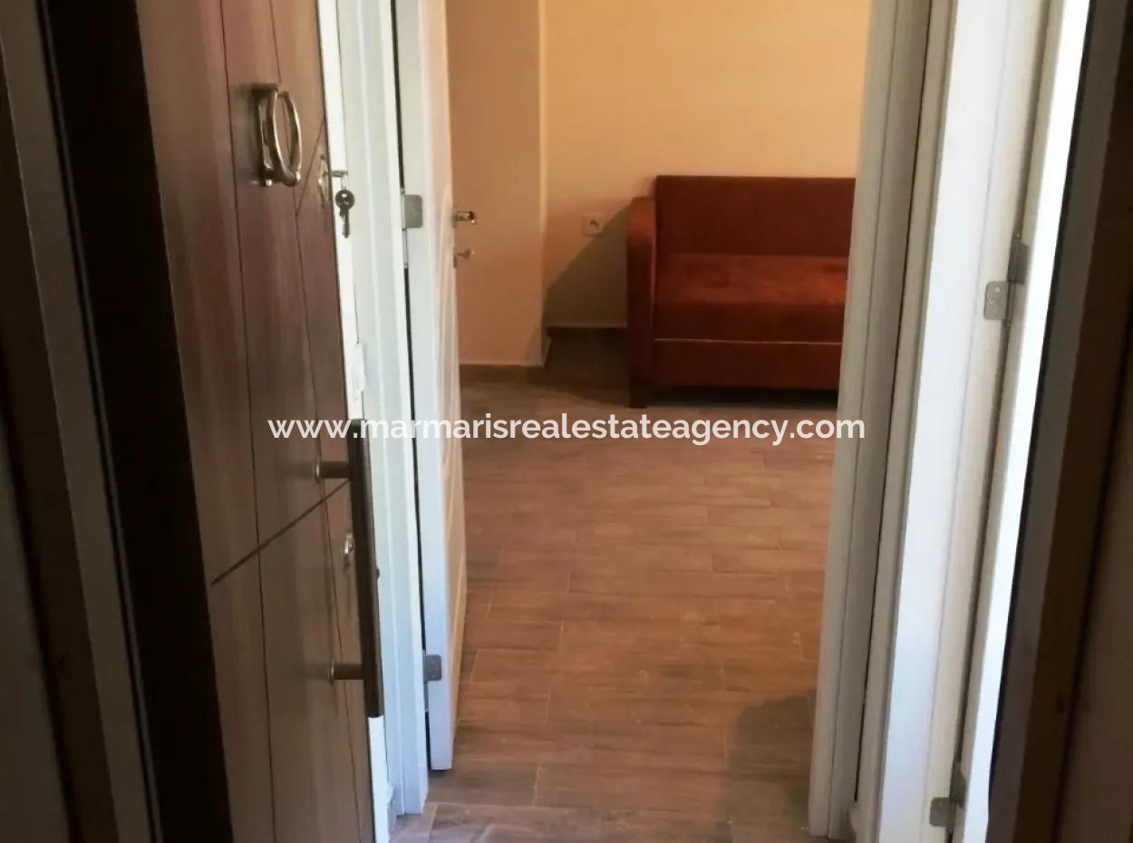 Marmaris Merkez Günlük Kiralık Yüzme Havuzlu Eşyalı Daire