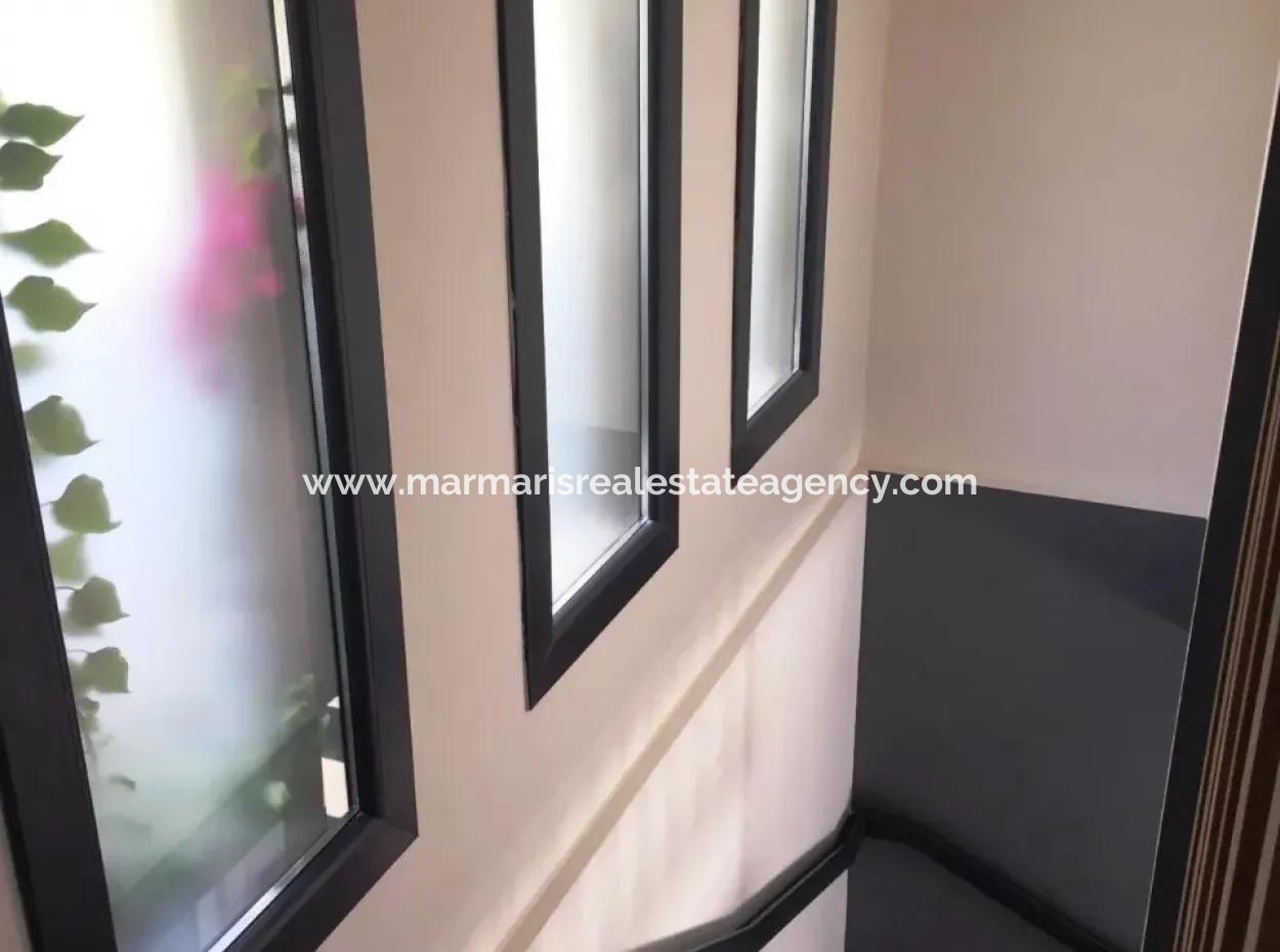 Marmaris İlçesi Beldibi Mahallesinde Satılık Müstakil Havuzlu 4 Oda 2 Salon 220 M2 Havuzlu Akıllı  Villa