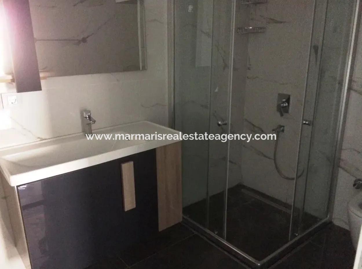Marmaris Merkez Satılık Sıfır 2 Oda 1 Salon Lüks Kapalı Garajı Mevcut Daire 100M2