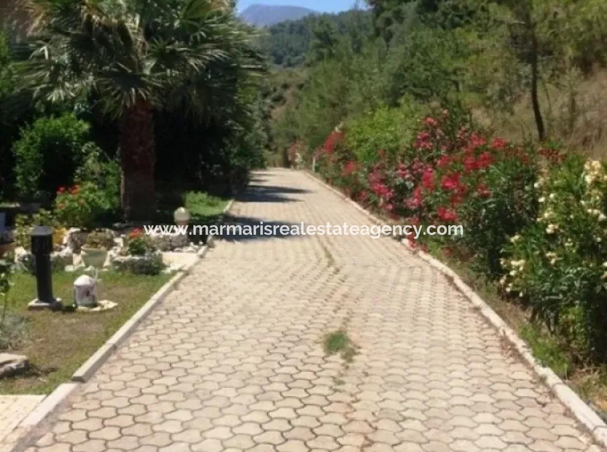 Muğla İli Ula İlçesi Ataköy Mahallesinde Satılık İkiz Müstakil Bahçeli Villa