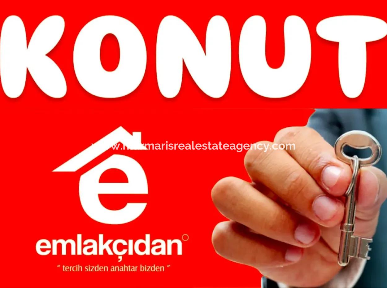 Marmaris Çetibeli Mahallesinde Orman Manzaralı Müstakil Bahçeli Yüzme Havuzlu Site İçerisinde 3 Oda 3 Banyo Satılık Villa