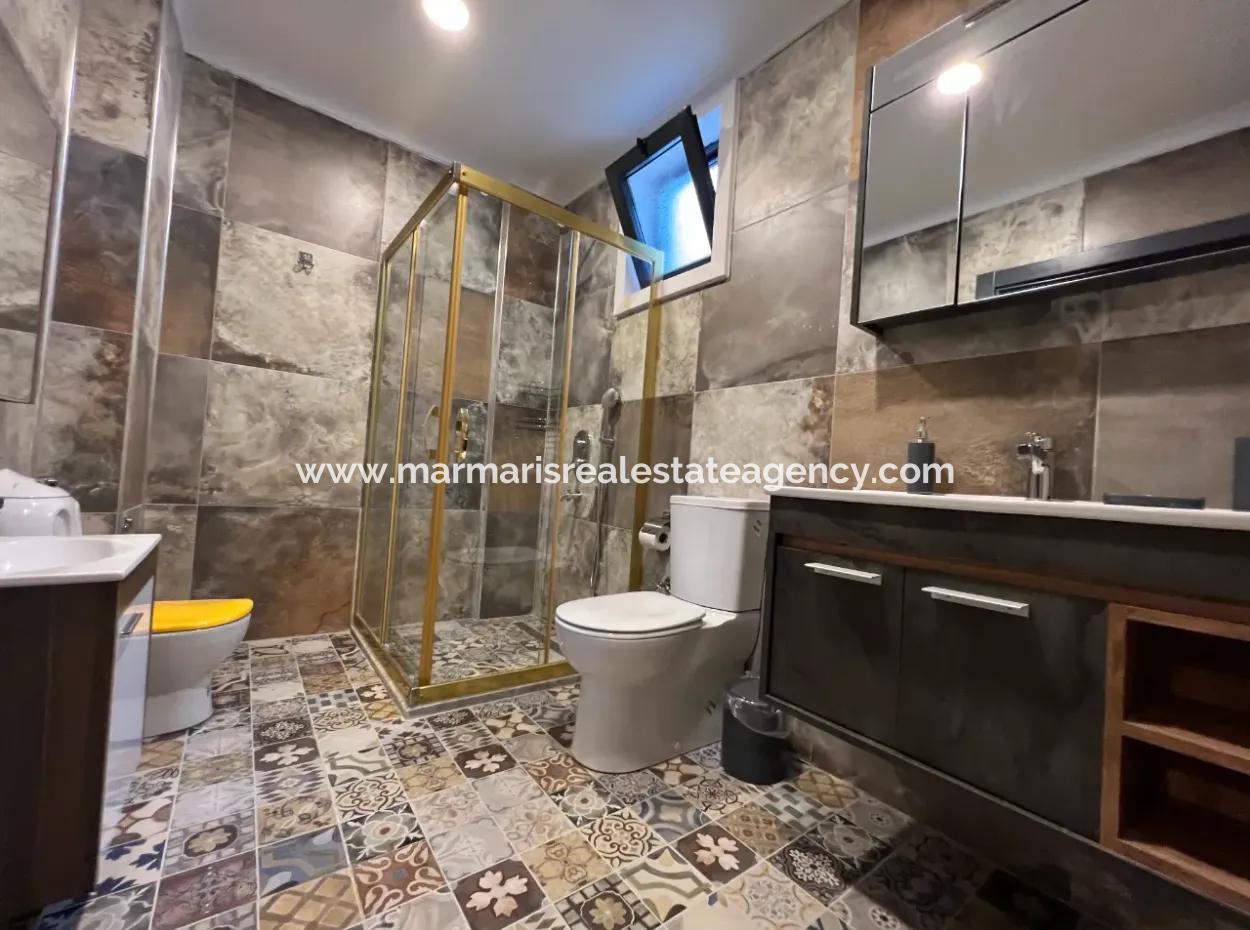 Marmaris Çetibeli Mahallesinde Tam Müstakil Yüzme Havuzlu 3 Oda 1 Salon 3 Banyo Ultra Lüks Günlük Kiralık Villa
