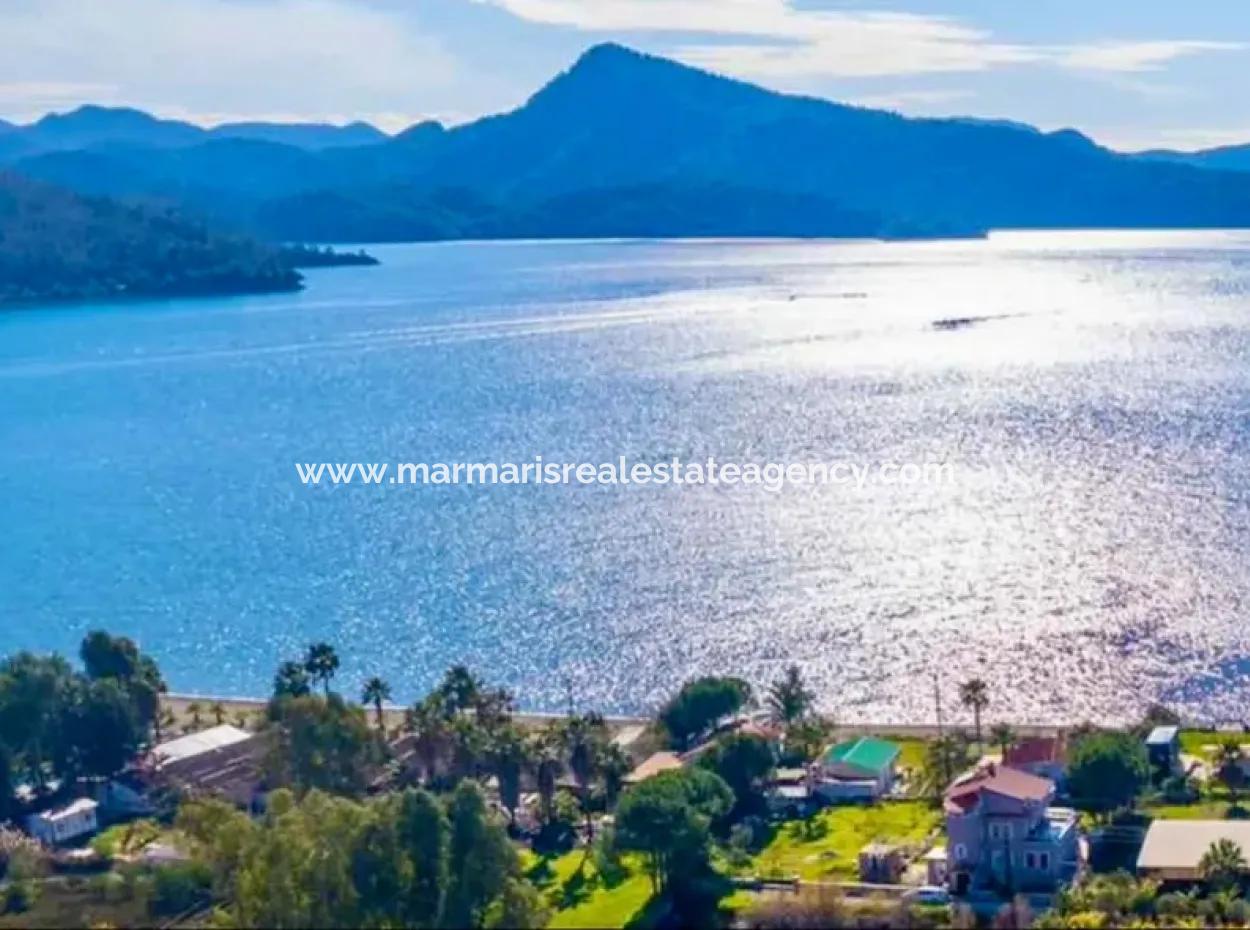 Marmaris Hisarönü Koyunda Denize Sıfır 6500M2 Turizm Alanı İçerisinde Satılık Arsa