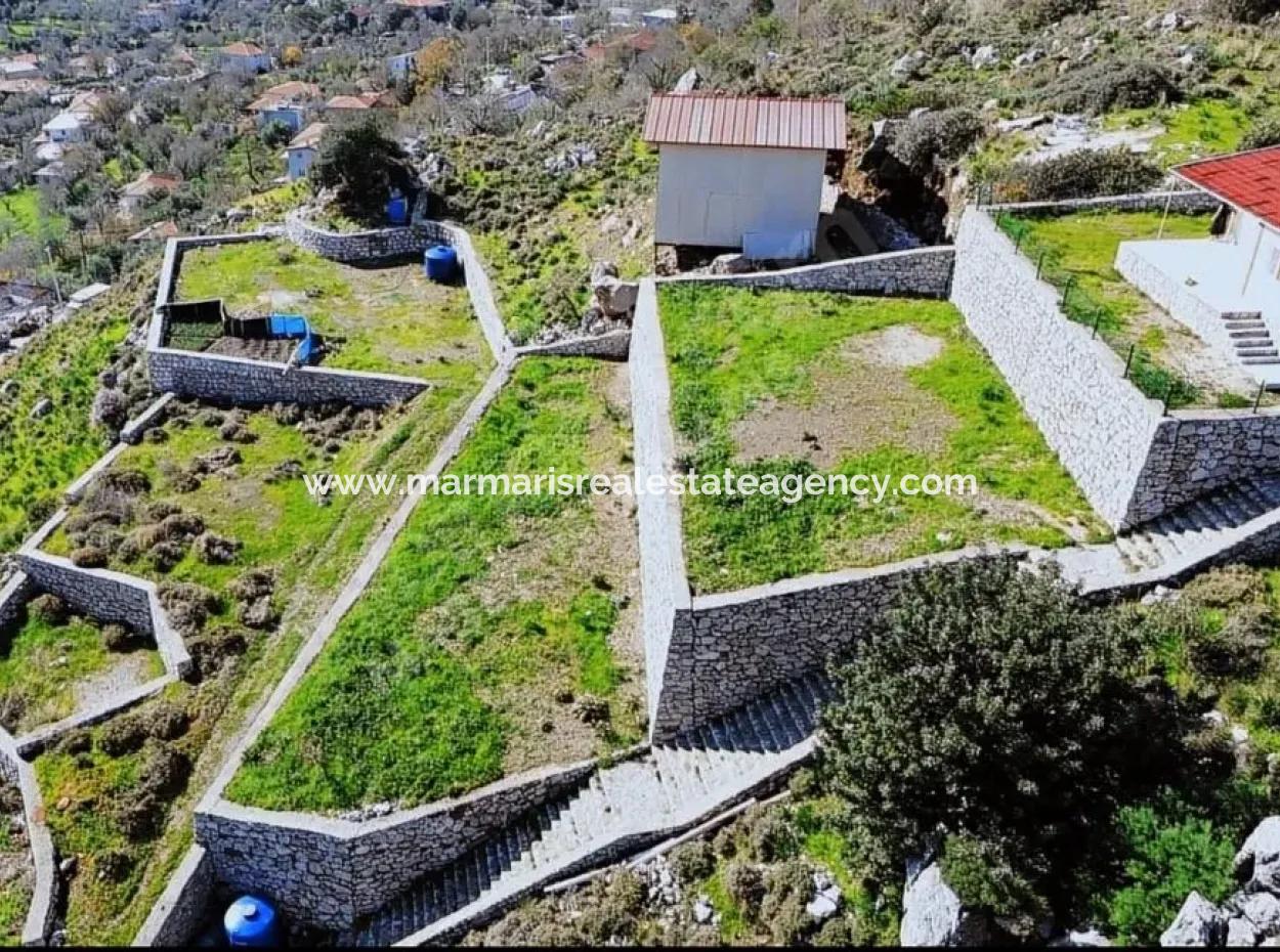 Marmaris Söğüt Köyünde Deniz Manzaralı 2100M2 Prefabrik Köy Evi Satılık