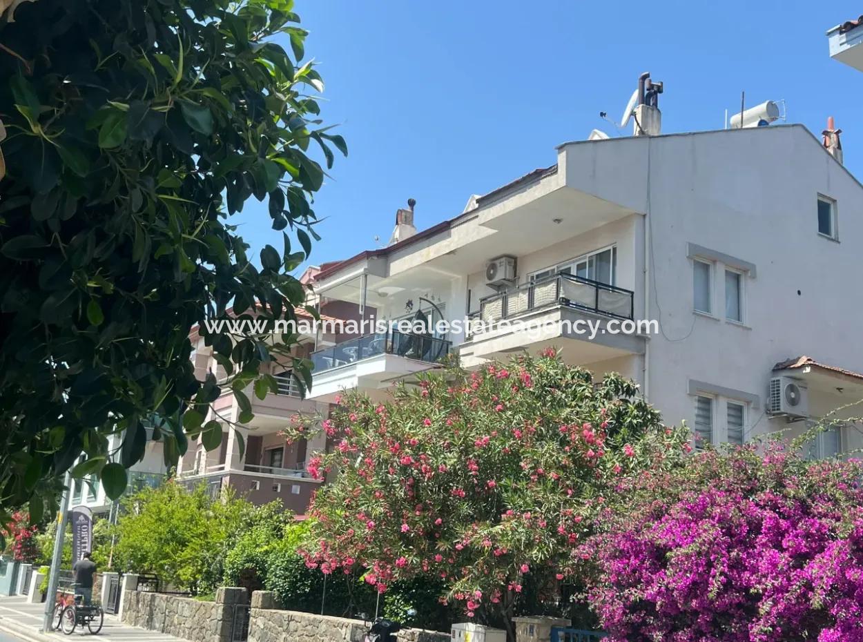 Marmaris Merkez 3 Oda 1 Salon K.mutfak 140M2 Satılık Arakat Daire Denize Çok Yakın