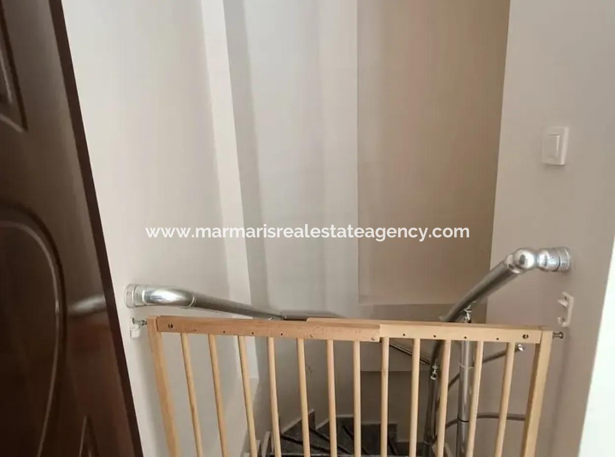 Marmaris İlçesi Beldibi Mahallesi Doğa Manzaralı Yüzme Havuzlu Site İçerisinde 3+1 Bahçe Dubleks Satılık Daire