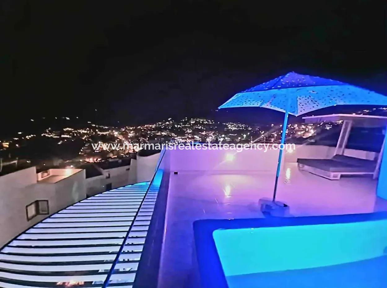 Kalkan,Da Muhteşem Deniz Manzaralı Yüzme Havuzu Mevcut Müstakil Satılık Villa Özel Yapım Bir Villa