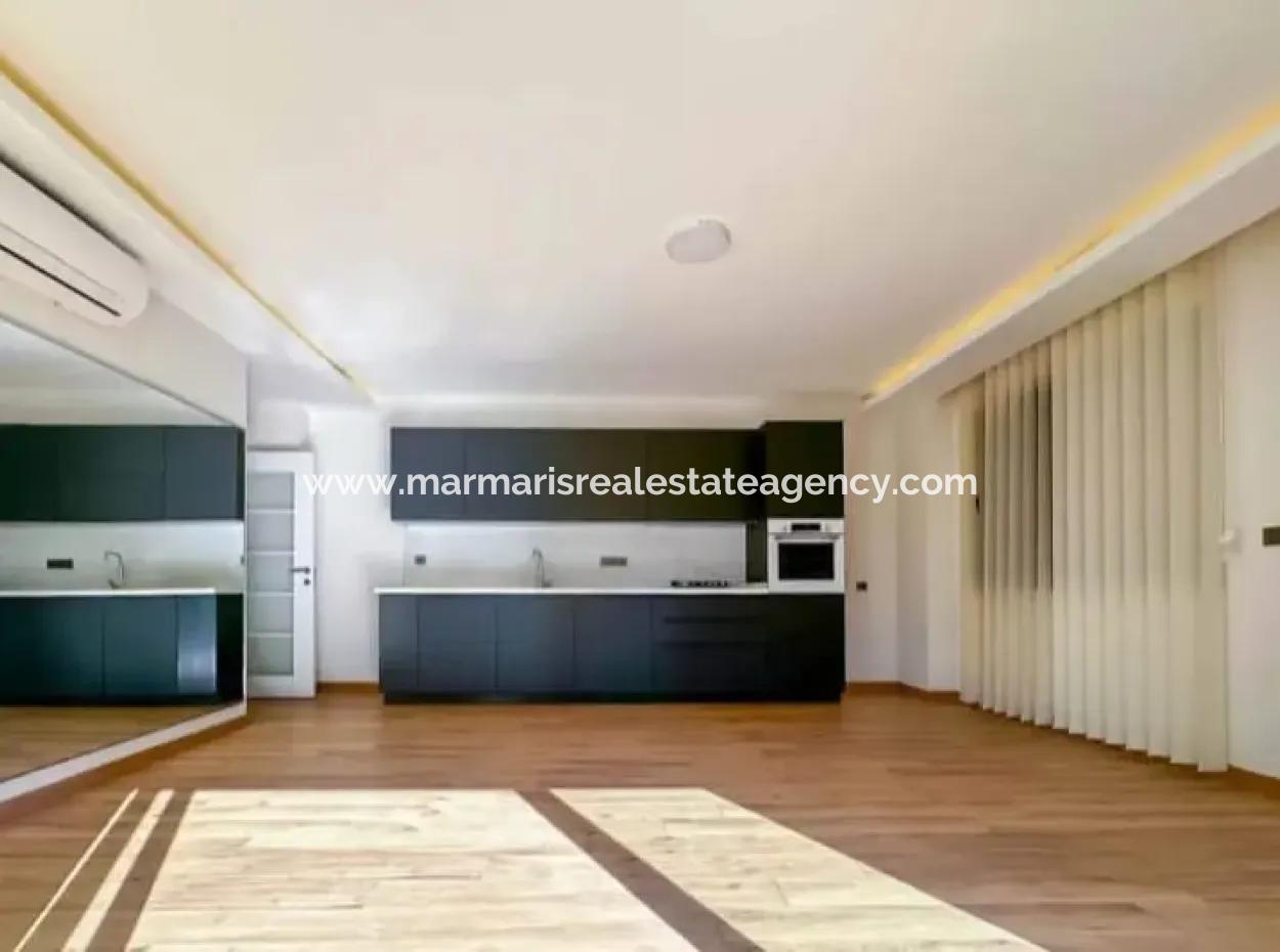 Çıldır Mahallesi 2+1 Yüksek Giriş Otoparklı  1 Yaşında Satılık Daire