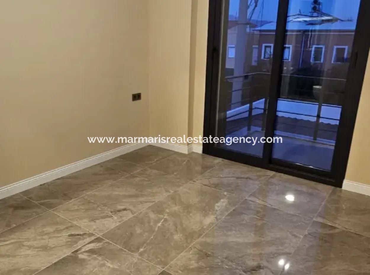 İçmeler Mahallesi 4+1 Tam Müstakil Sıfır Satılık Villa