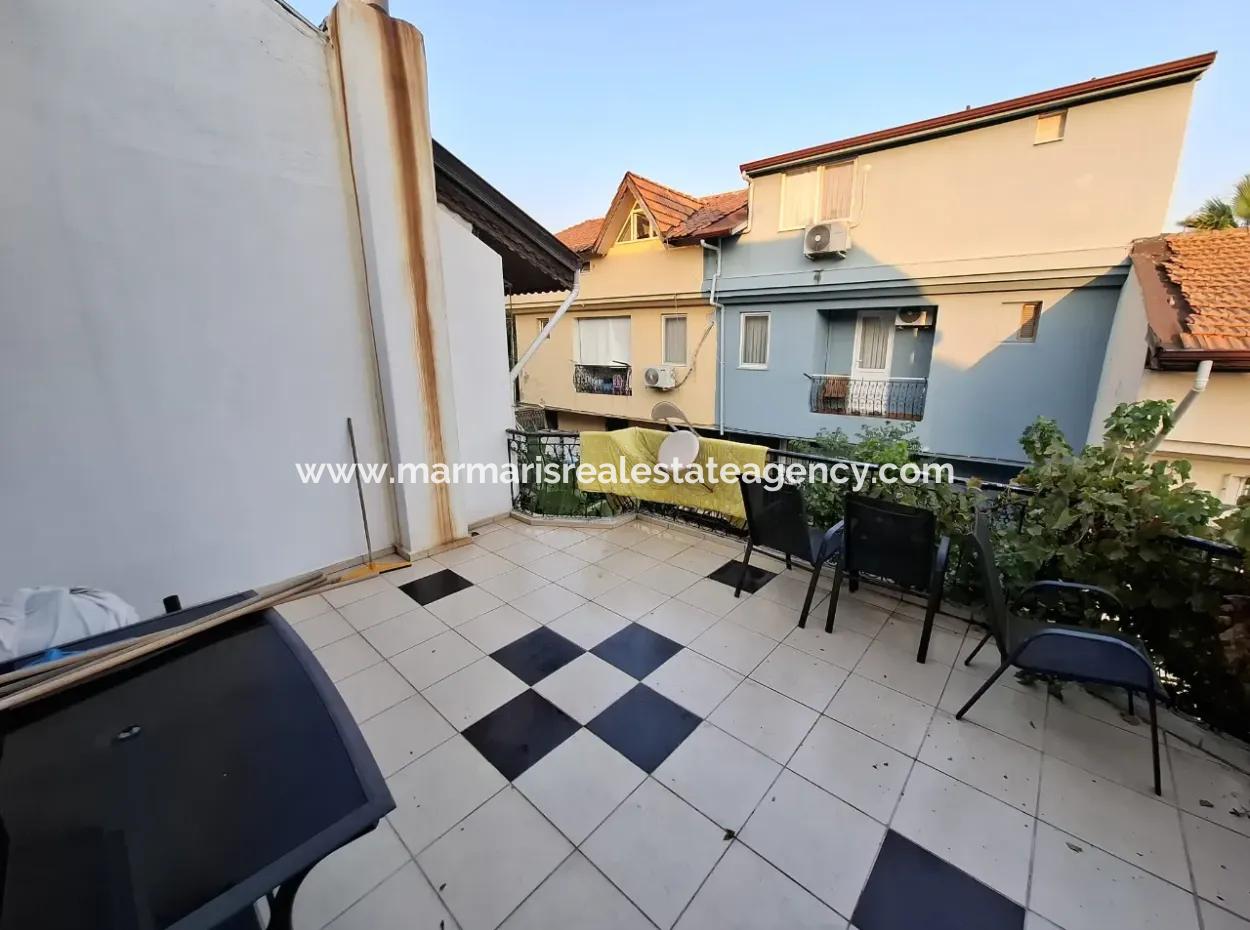 Armutalan Mahallesi Satılık 3÷1 Müstakil Tripleks Ev