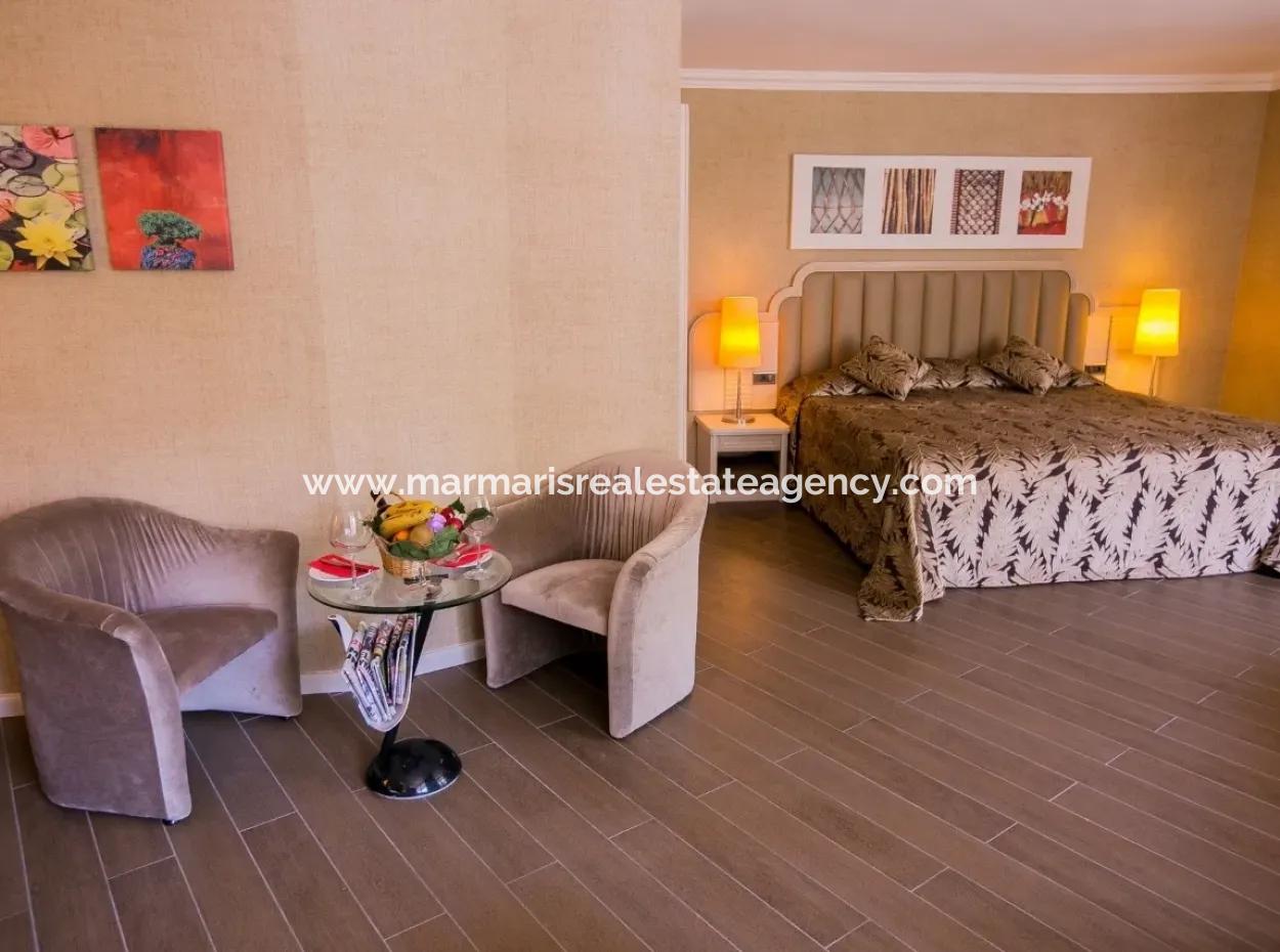 Marmaris,Ten Denize Sıfır Satılık 5 Yıldızlı Otel