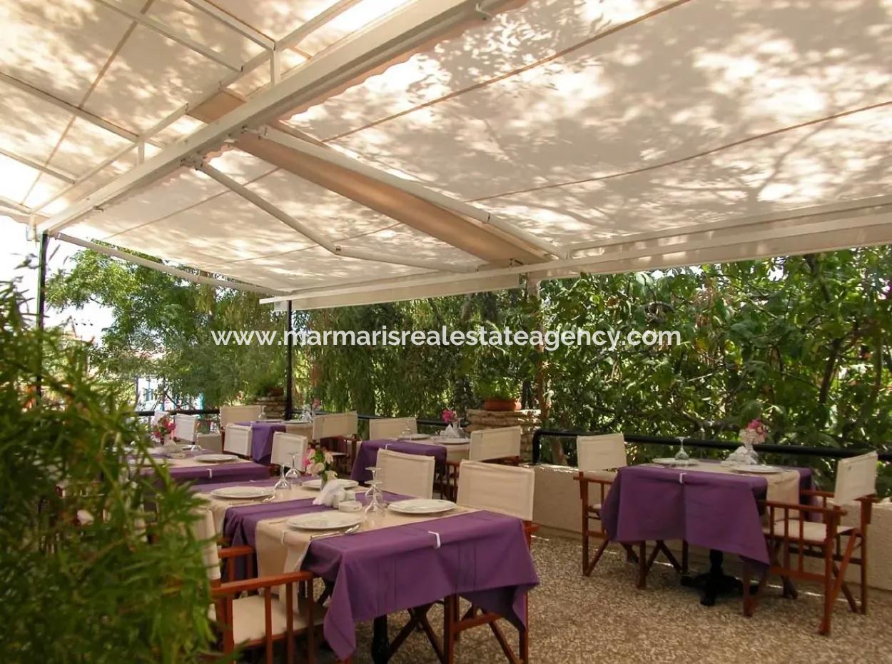 Marmaris Merkezinde Satılık 18 Oda Otel Denize Yakın