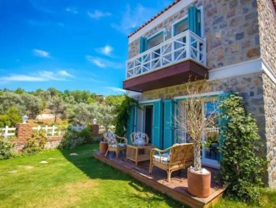 Marmaris İlçesi Selimiye Mahallesinde Muhteşem Deniz Manzaralı Yüzme Havuzlu 3 Oda 1 Salon 140M2 2 Adet Satılık Villa