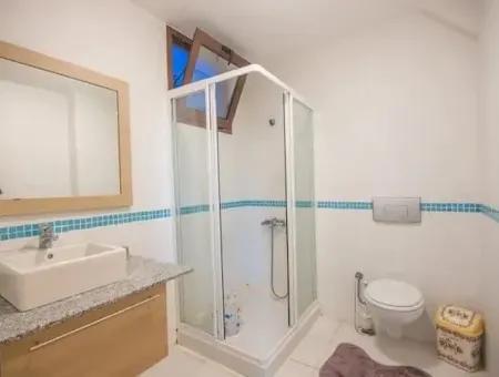 Marmaris Armutalan Mevkii Tam Müstakil Havuzlu 4 Oda 1 Salon Tripleks Villa Satılık