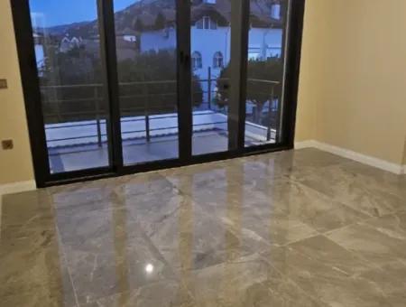 İçmeler Mahallesi 4+1 Tam Müstakil Sıfır Satılık Villa