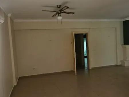 Marmaris Siteler Mahallesi’nde 3+1 Havuzlu Kiralık Lüks Daire