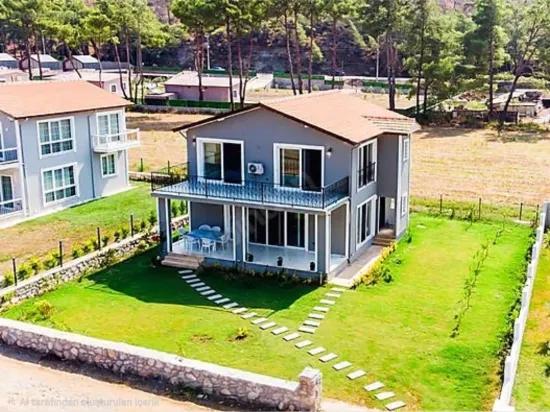 Tam Müstakil 4+1 Eşyalı Kiralık İlan – 400 m² Özel Bahçe, 30 m² Teras – Hisarönü Mahallesi